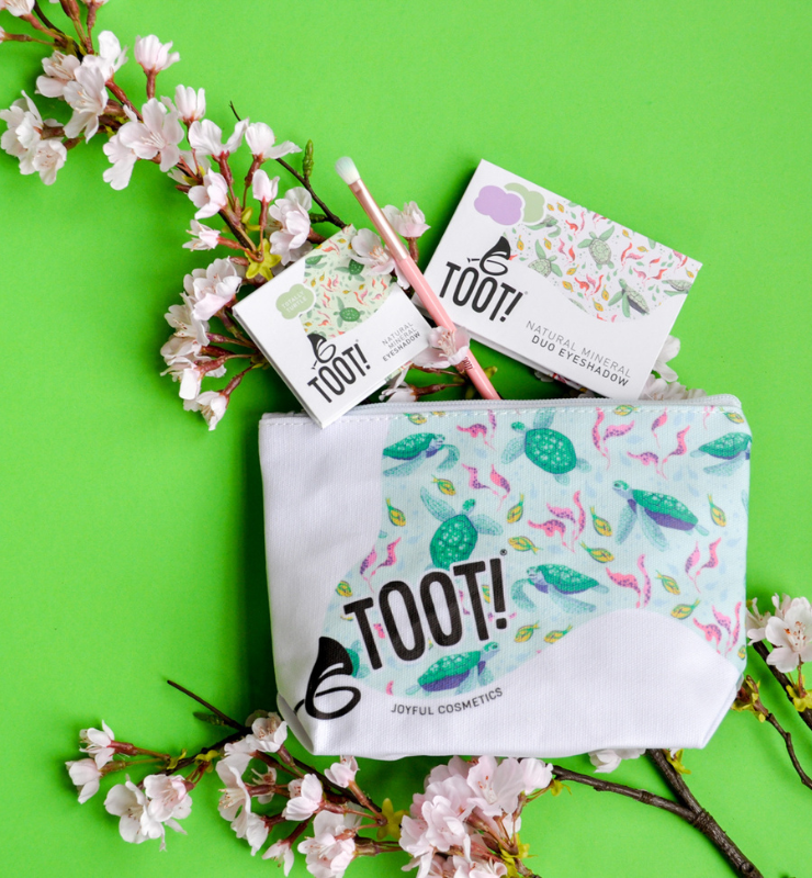 Toot! Makeup Bag