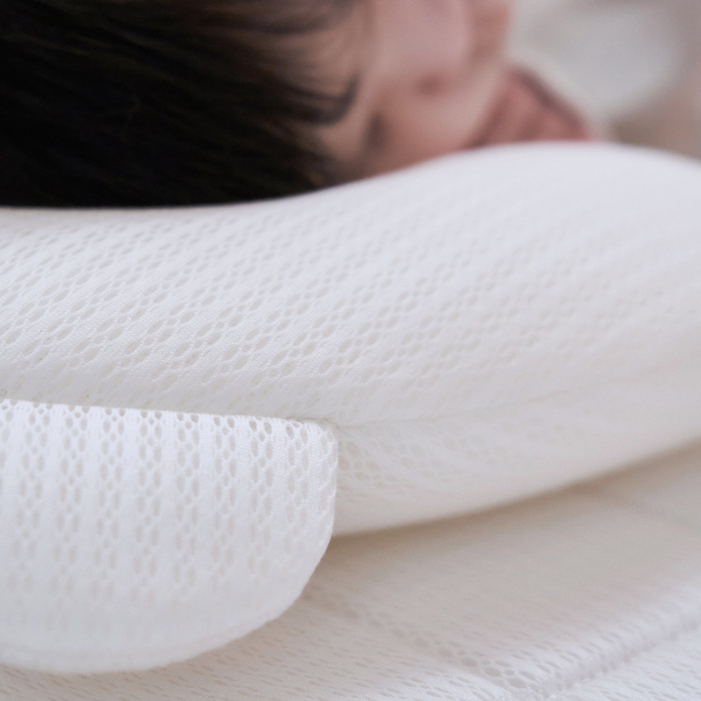 Poled Airluv Balance Pillow: Off-White