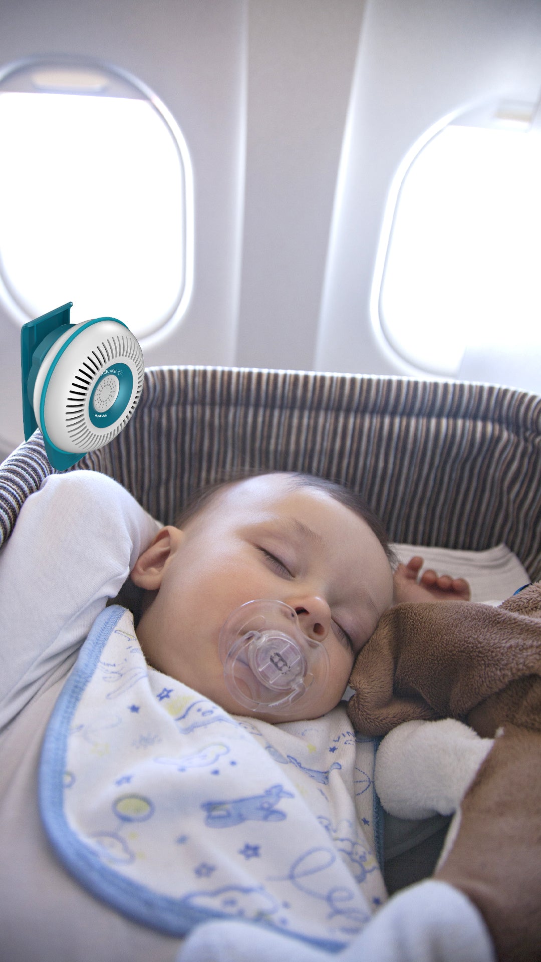 Personal air purifier for outlet airplane